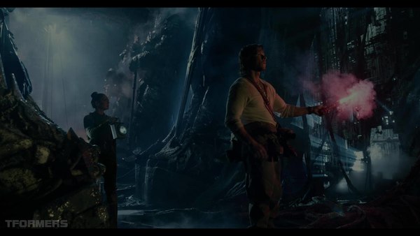 Transformers The Last Knight Theatrical Trailer HD Screenshot Gallery 317 (317 of 788)